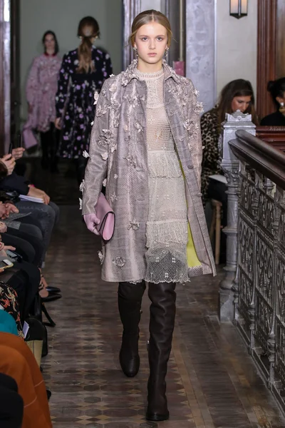 Look 20